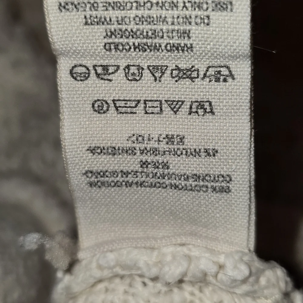 Free People Cream Bouclé Cropped V-Neck Sweater | Textured Knit Long Sleeve XS - Picture 5 of 5